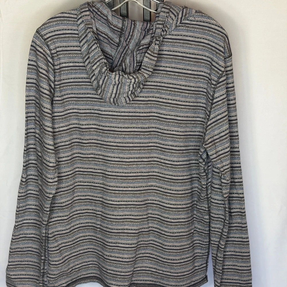 Prana Gray Striped‎ Long Sleeve Tee